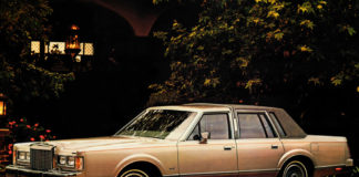 LINCOLN TOWN CAR The Last Big American Sedan