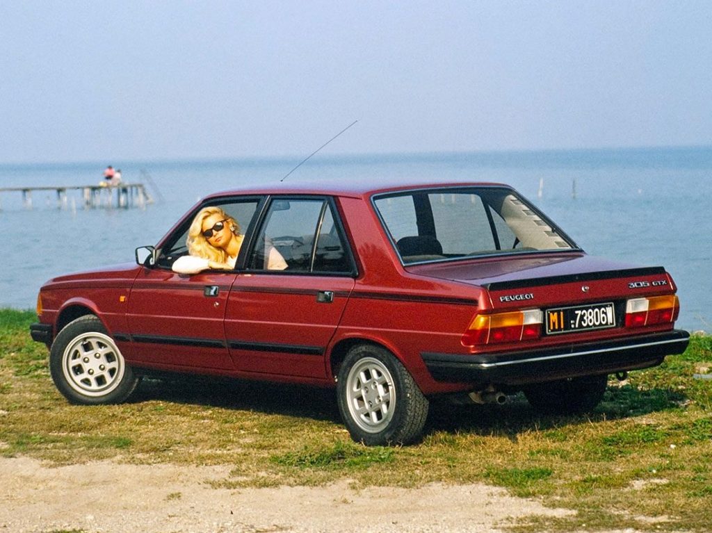 PEUGEOT 305 - Un lion sans les crocs ?