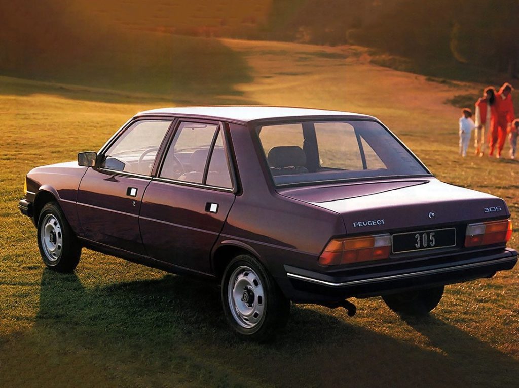 PEUGEOT 305 - Un lion sans les crocs ?