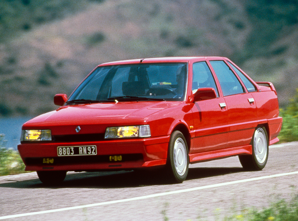 RENAULT 21 TURBO - La chasse aux allemandes.