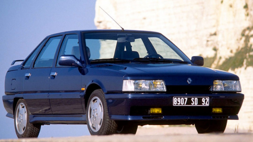 RENAULT 21 TURBO - La chasse aux allemandes.