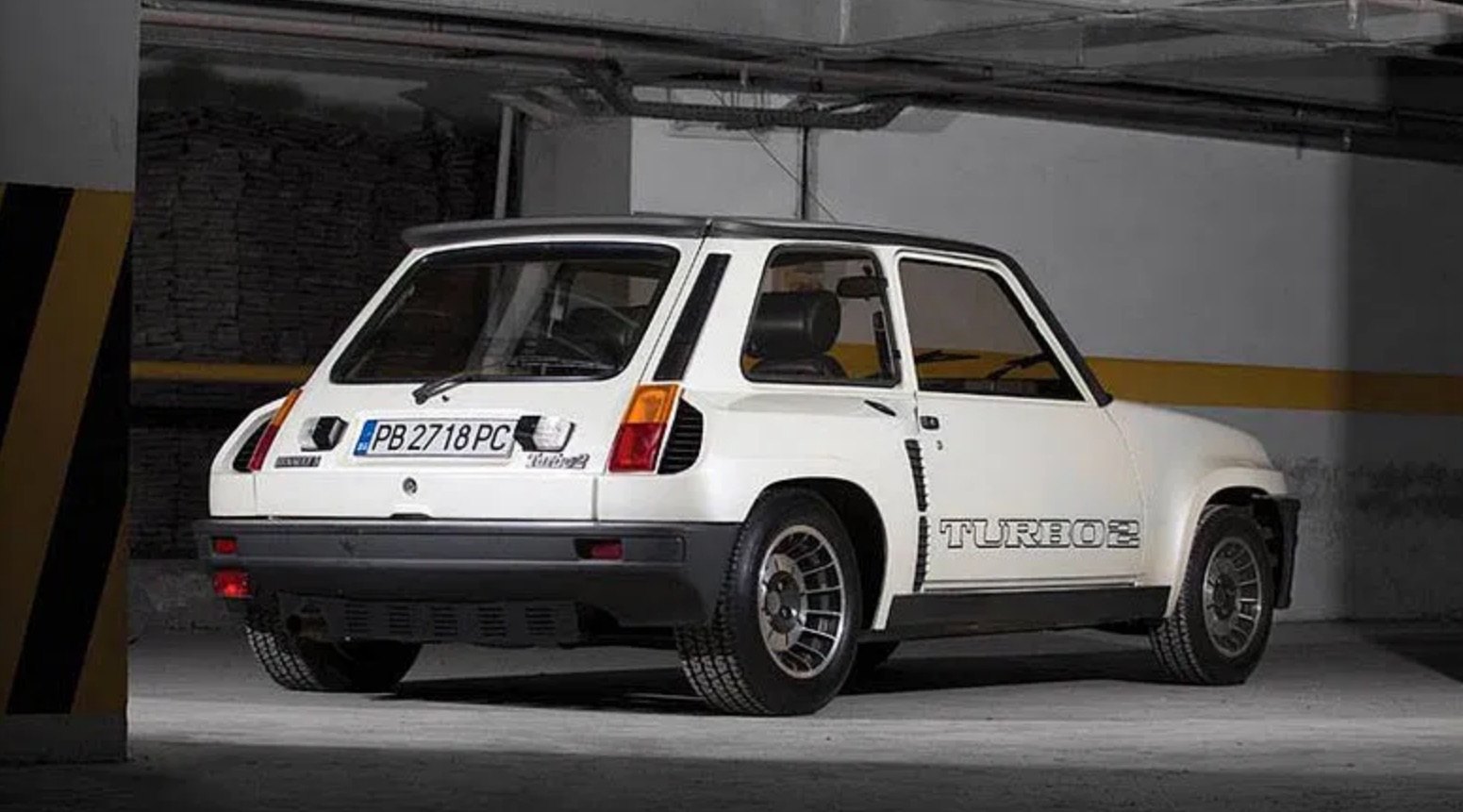 RENAULT 5 TURBO - La vraie supercar.