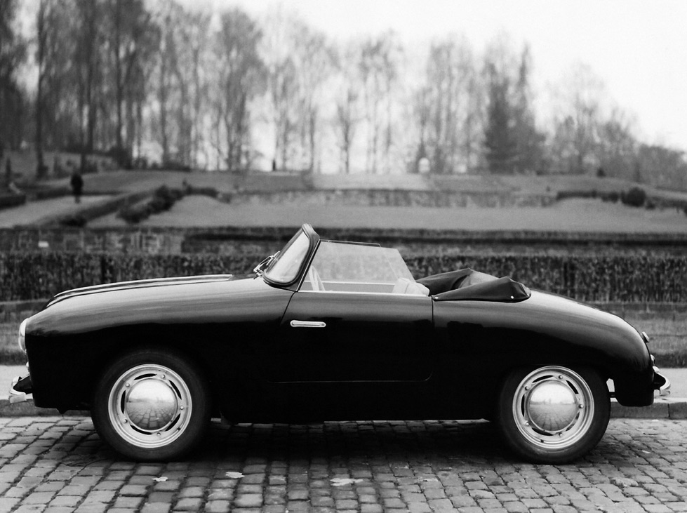 PANHARD DYNA JUNIOR - Roadster populaire à la française.