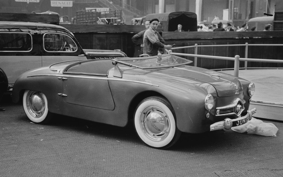 PANHARD DYNA JUNIOR - Roadster populaire à la française.