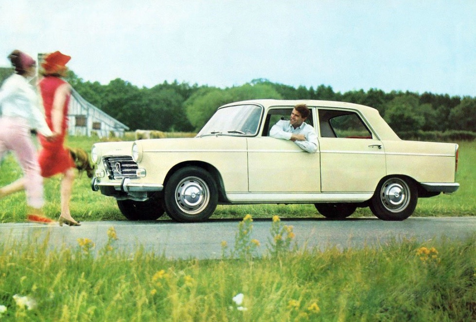 PEUGEOT 404 (berline et break) - Une lionne à l'américaine.