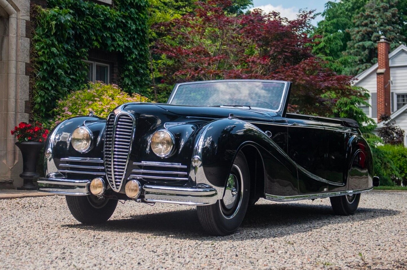 LA CARROSSERIE FRANAY - Haute couture à la française.