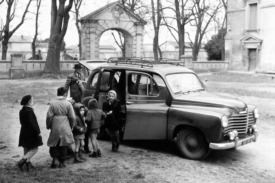 RENAULT COLORALE - La polyvalence du losange.