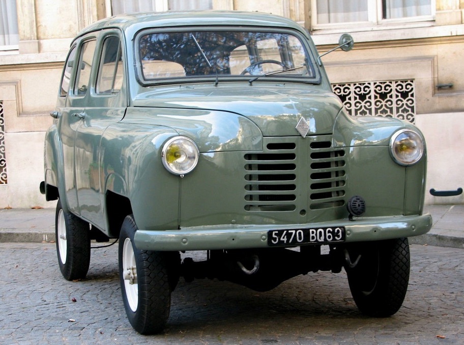 RENAULT COLORALE - La polyvalence du losange.