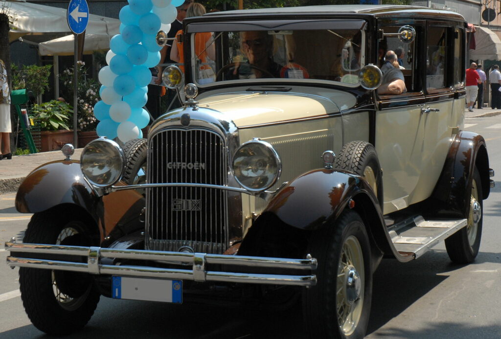 CITROËN C6 (1928 – 1932) - Le premier six cylindres des chevrons.