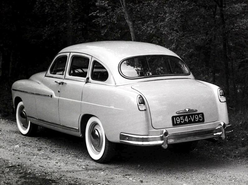 FORD VEDETTE - Une Ford américaine pour les Français.